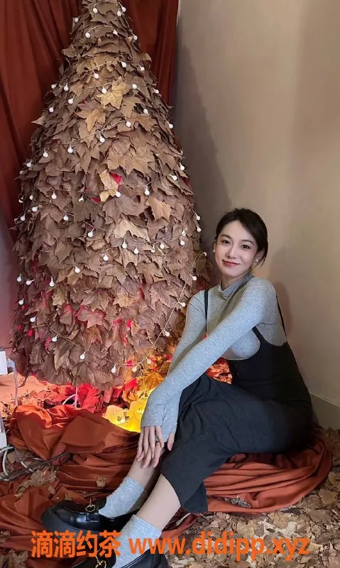 广州楼凤-深圳宝安凌儿，身材火辣倾心服务