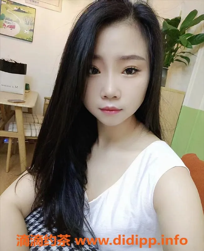 北京上门服务-25岁羽涵，165cm，95斤，兼职女友服务