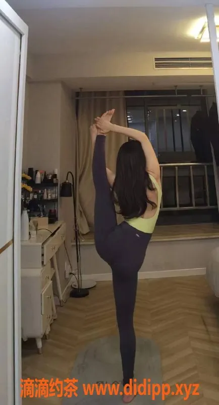 上海楼凤-普陀艾莉，166身高，45重，胸36D，全套2000