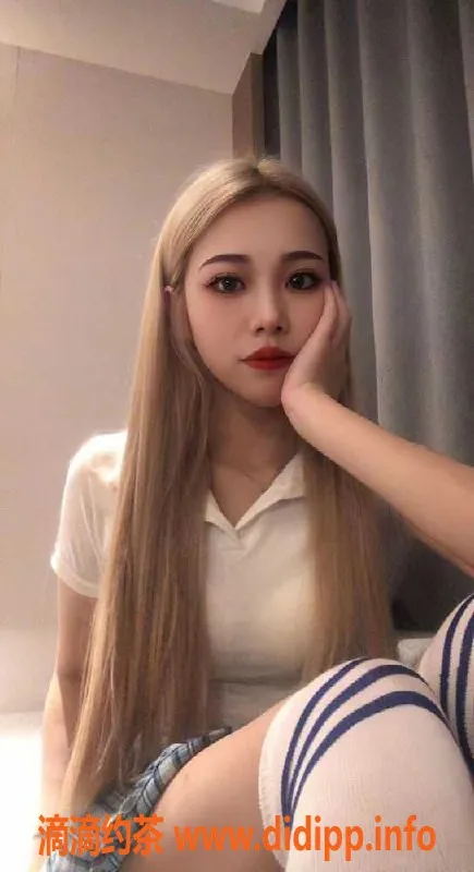 广州楼凤-天河雪儿，18岁，165cm，45kg，36C，服务超赞！