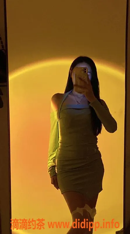 深圳楼凤资源信息,深圳龙华可欣，163cm，43kg，1200元40分钟