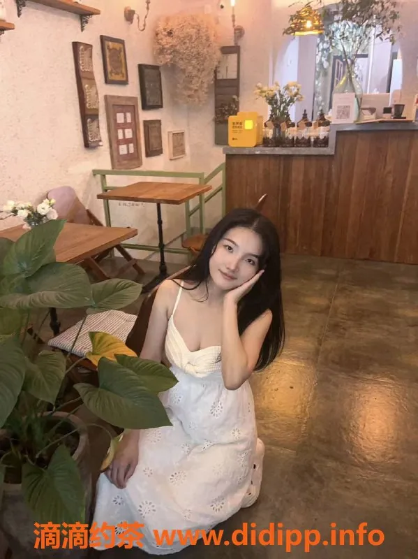 深圳楼凤资源信息,光明 157cm 44kg 34B 外出服务 课费1000起