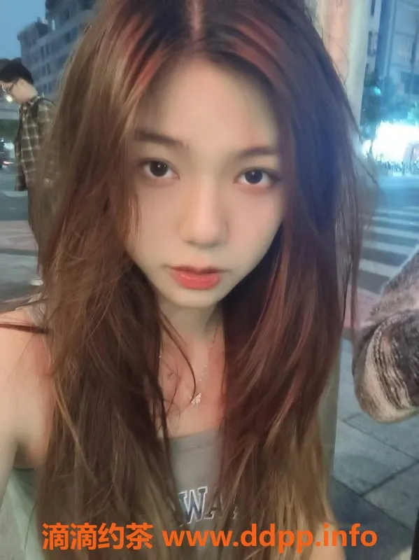 广州楼凤-广州白云心心，800元舌吻超值体验