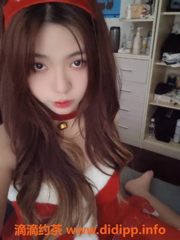 广州楼凤资源信息,广州白云心心，800元舌吻超值体验