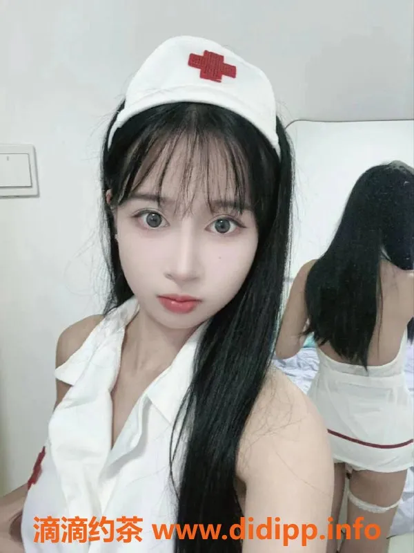 杭州楼凤-上城依依，158cm高颜值甜美嫩妹，亲密服务只需800p