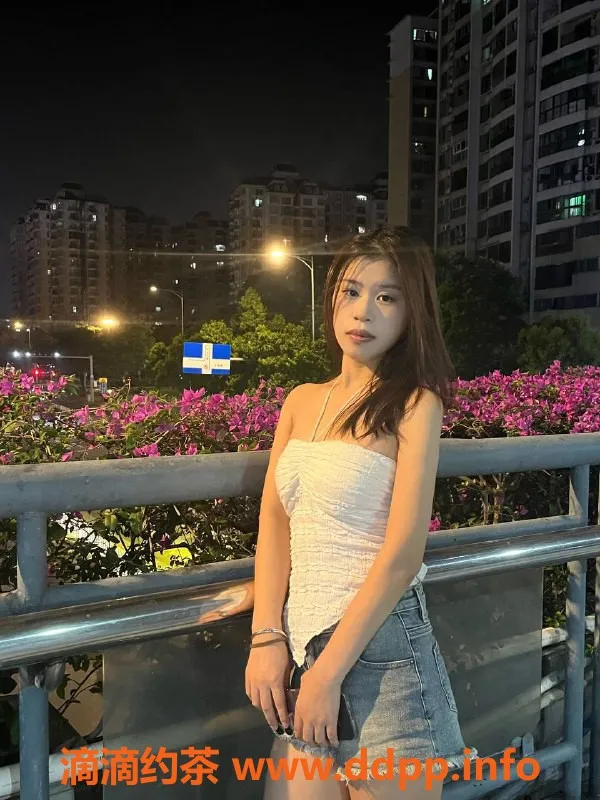 广州楼凤-广州天河安安，600元鸳鸯浴，水中箫体验