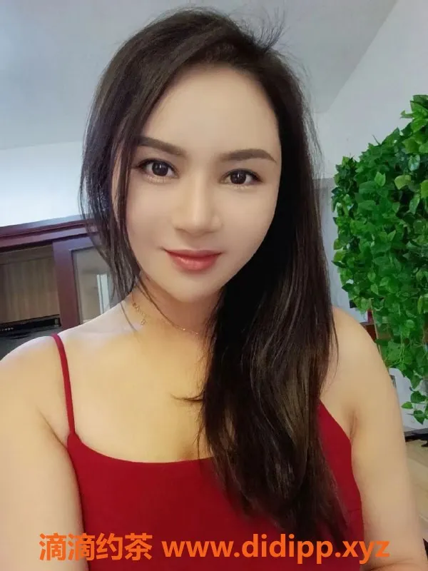 广州楼凤-天河区芊梦，温柔体贴的陪伴