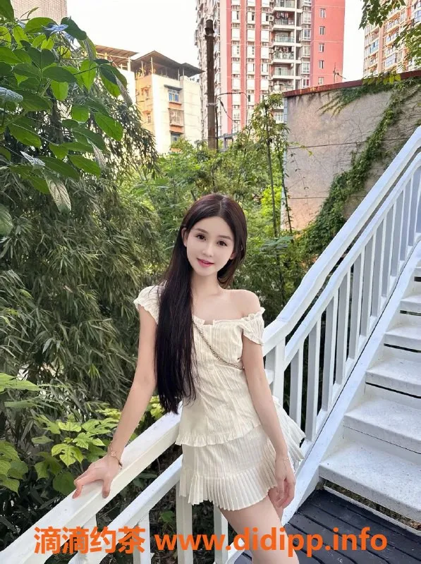 深圳楼凤-龙华萝莉纯原装，160cm 40kg C罩杯