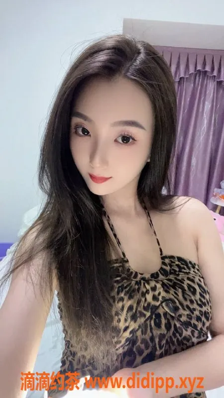 深圳楼凤-福田可爱女孩，20岁，166cm，47kg，36B，热情服务