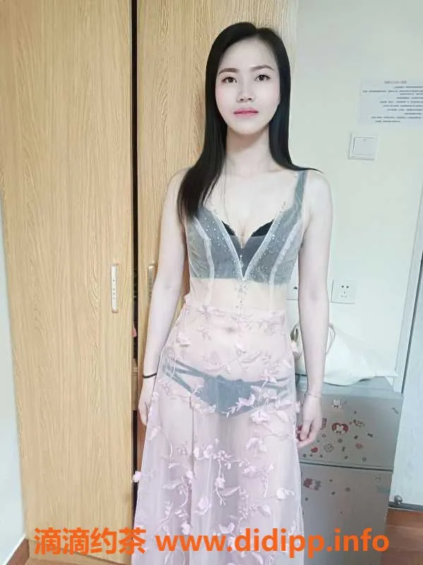 深圳楼凤-深圳龙岗感雪儿，23岁D罩杯，快餐300元