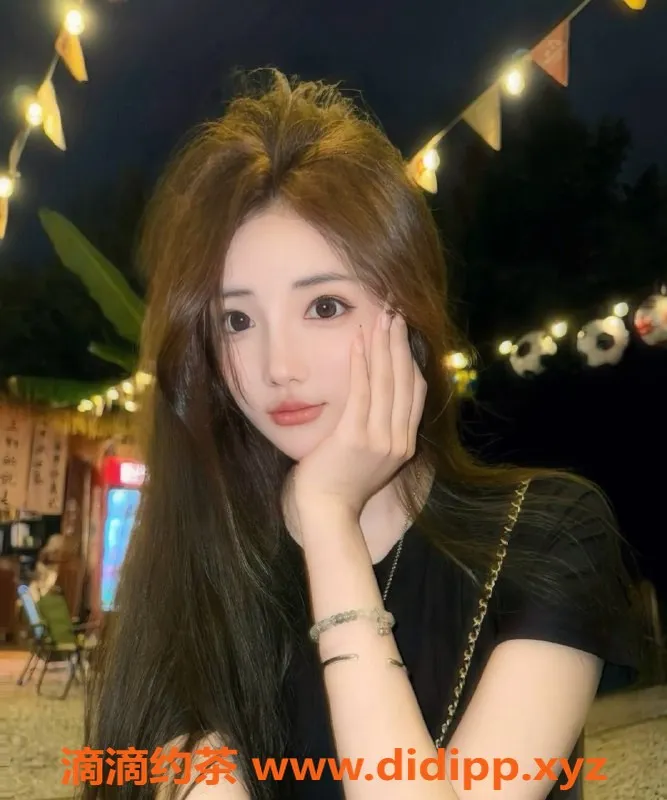 深圳楼凤资源信息,依依，深圳龙华，1300起，舌吻、角色扮演体验