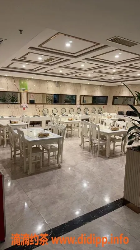 广州抓龙筋-白云会所全裸无限次服务，满意又实惠