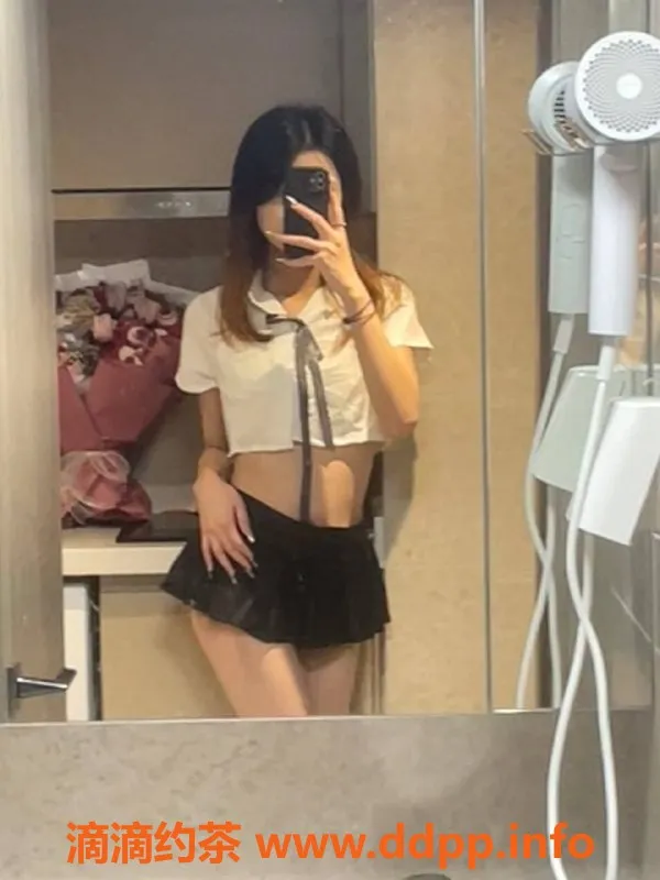 广州楼凤-广州天河壳壳，性感蛇吻，700元起！