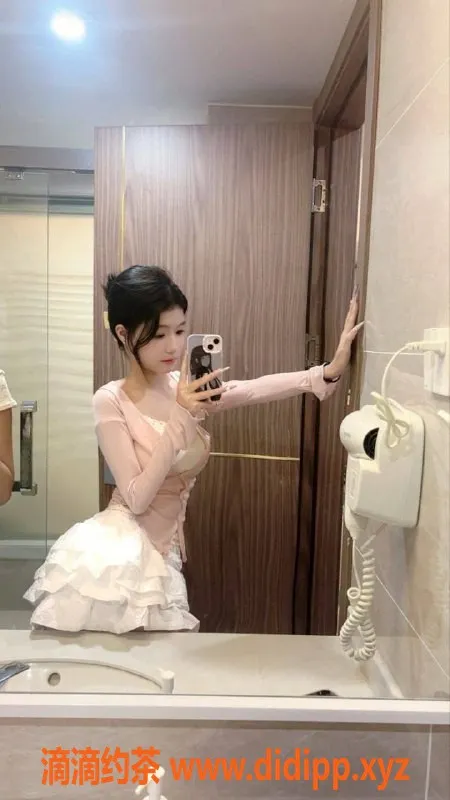 广州楼凤-广州天河琦琦，750元提供亲密服务