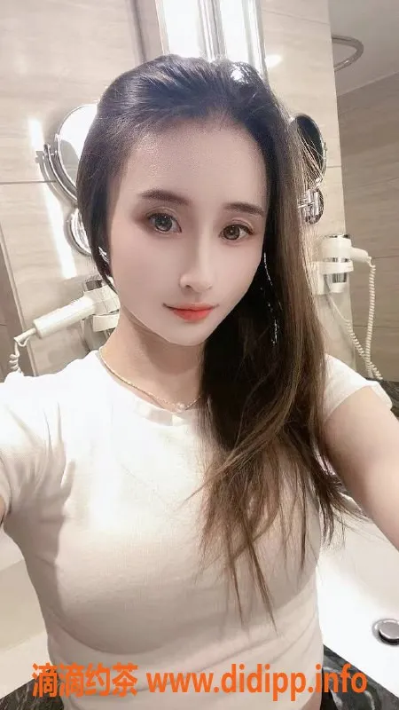 北京楼凤-重庆彩虹糖，24岁清纯女孩，身高162，服务多样