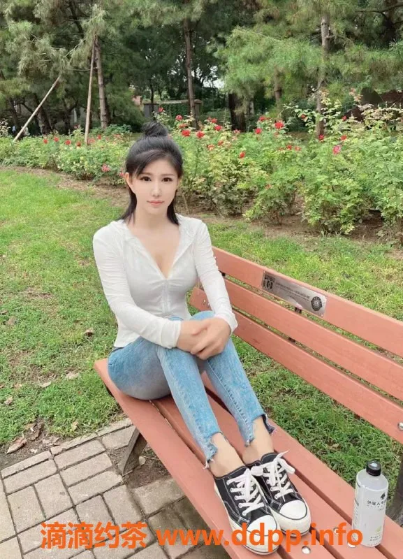 北京楼凤-朝阳小苹果，女友系服务，27岁168cm