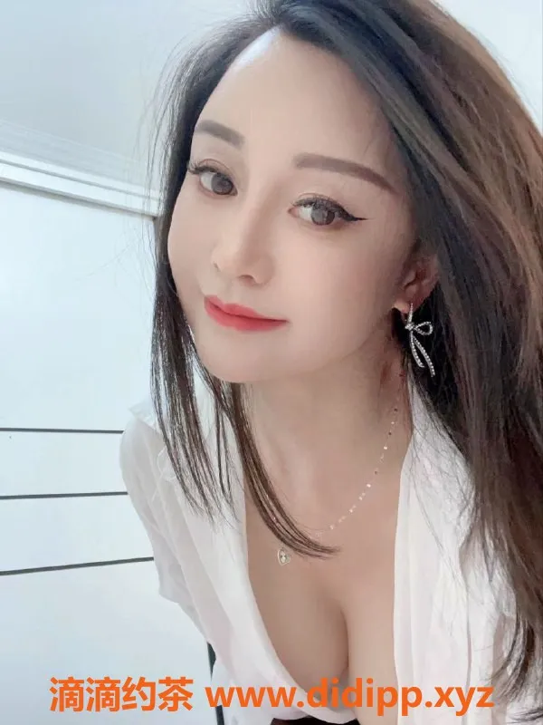 成都楼凤-成华区瑶瑶，服务车，大胸美女，5p起