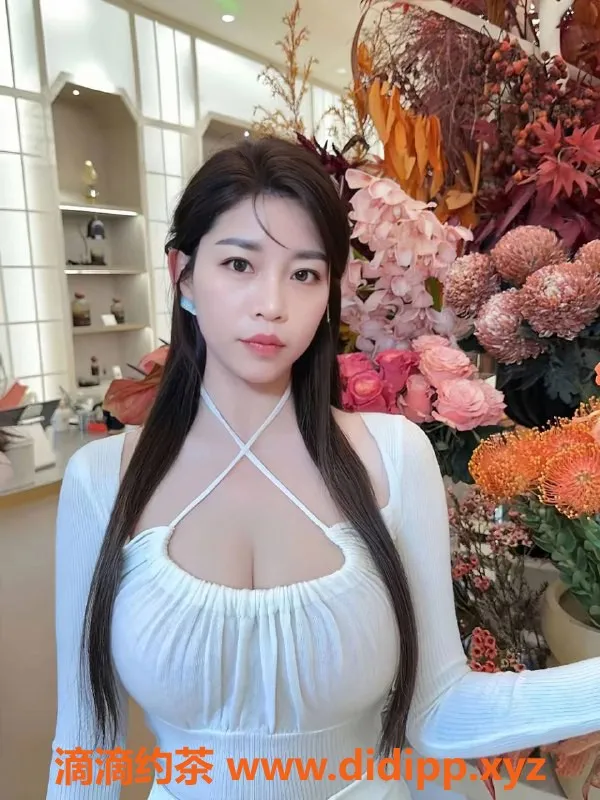 北京楼凤-湖南草房小雅，27岁E杯美艳陪伴