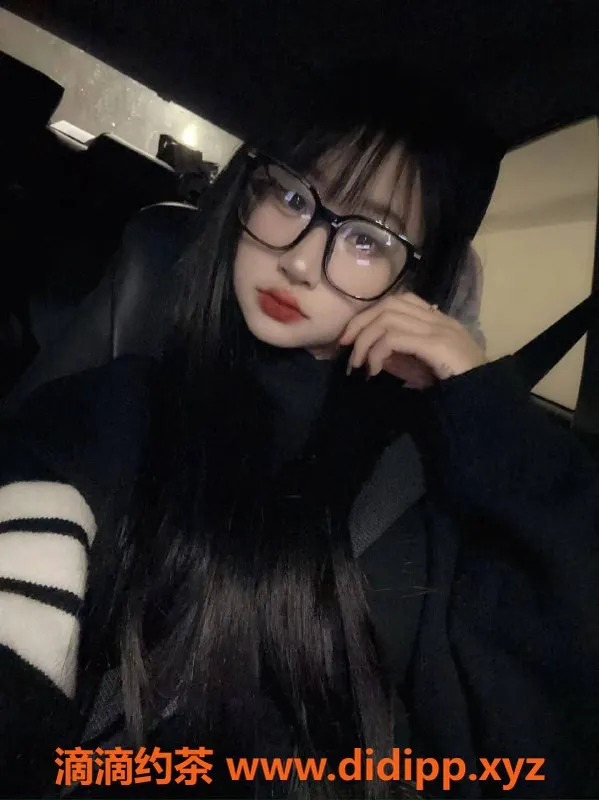 深圳楼凤资源信息,南山嫩妹伊娜，900起，性价比超高！