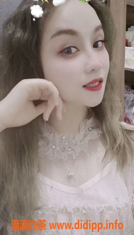 深圳楼凤-龙华猫小咪，155cm、45斤、C罩杯，诱惑服务等你体验！