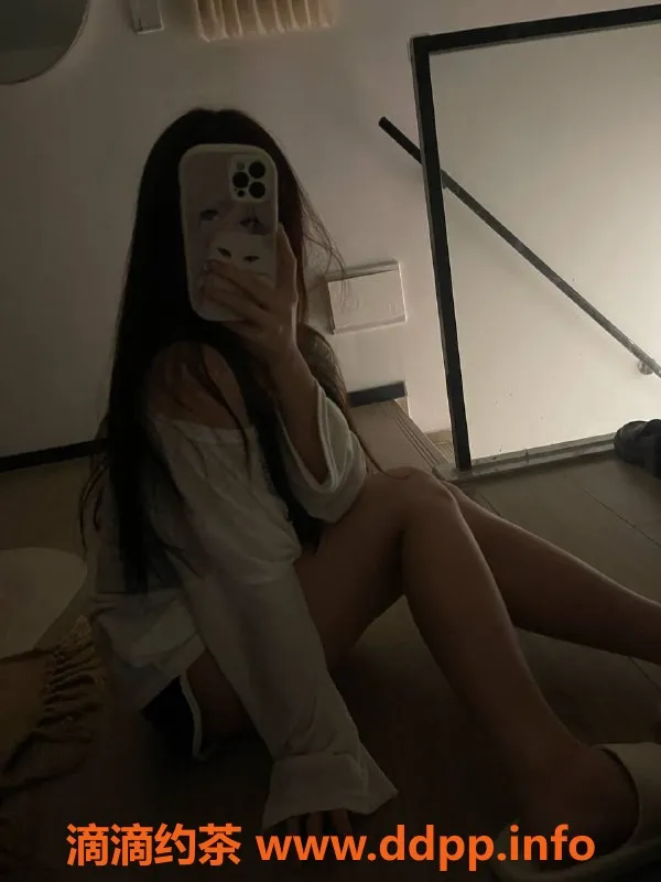 广州楼凤资源信息,广州天河小茶酱，700元享蛇吻服务