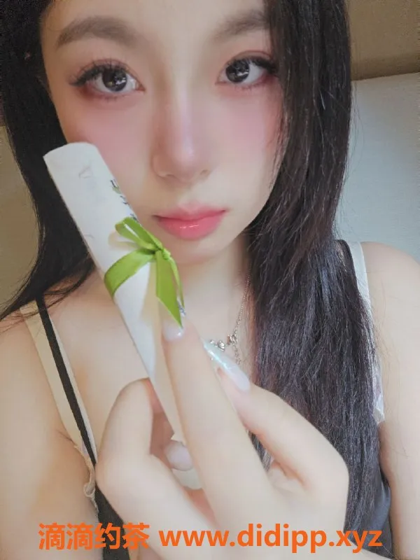 北京楼凤-南京溜溜梅，166cm高龄08妹，陪浴诱惑