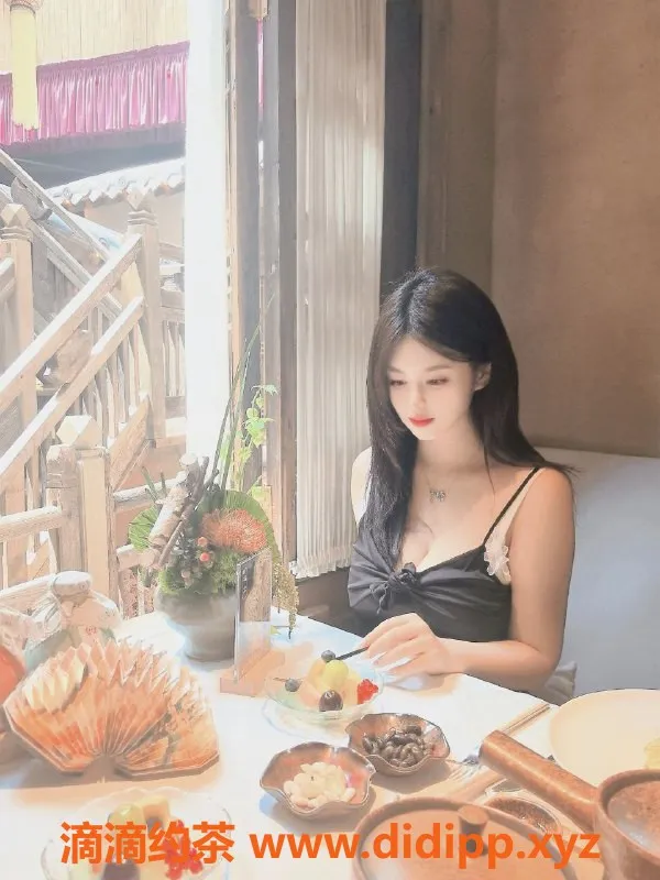 北京楼凤资源信息,南京溜溜梅，166cm高龄08妹，陪浴诱惑