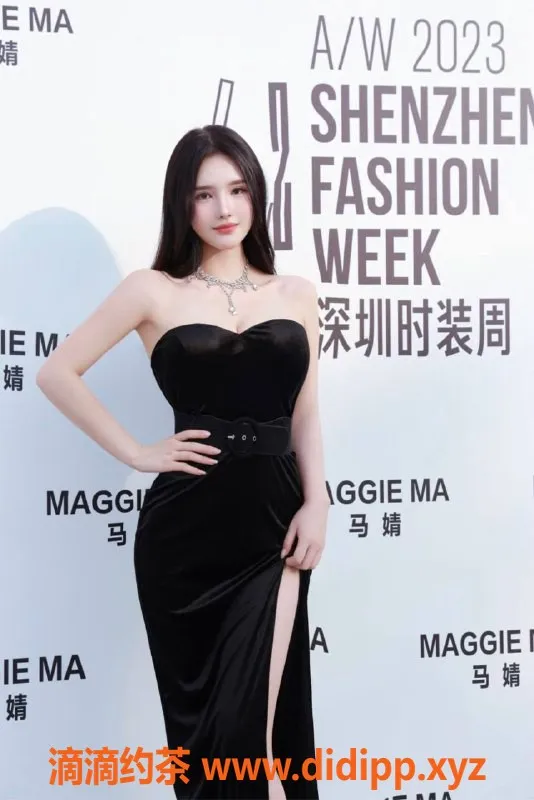 广州楼凤资源信息,广佛地区车展御用模特【米米】在线服务