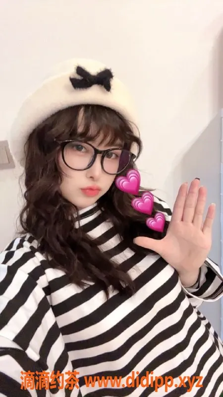 成都楼凤资源信息,高新御姐乔儿，10p任你享受！