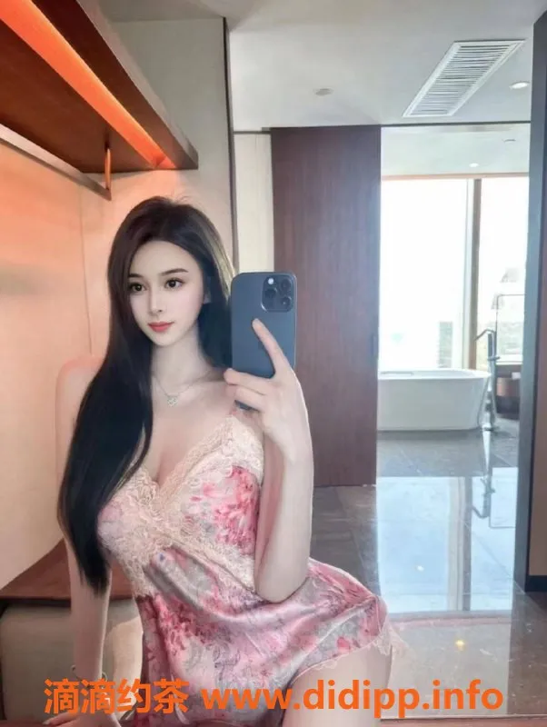 深圳楼凤-南山可爱乖巧美女，168cm，48斤，36D，1098元体验