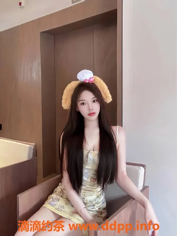 深圳楼凤-福田纯天然美女，165cm/49kg/36D/989元起服务