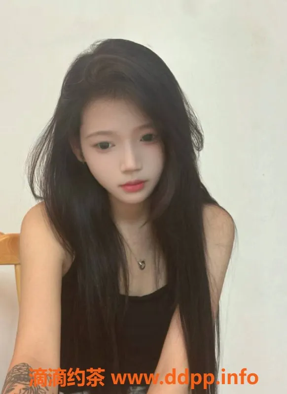 深圳楼凤-福田18岁可爱学妹，165cm，45kg，800元体验