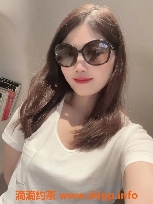 广州楼凤资源信息,佛山雪莉，课费500p，尽享贴心服务