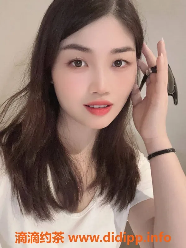 广州楼凤-佛山雪莉，课费500p，尽享贴心服务