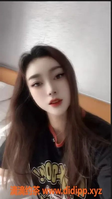 深圳楼凤-福田25岁高挑美女，身高170，价格实惠！