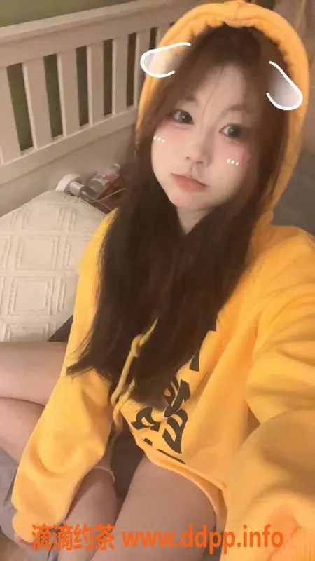 南京楼凤-南站KK，162cm、18岁，陪浴调情新妹子