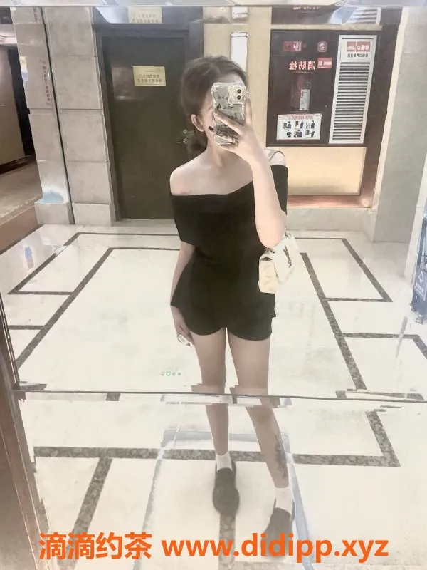 成都楼凤资源信息,成都小琪 | 17岁丰满妹儿 500元体验