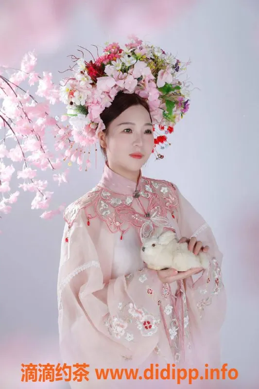 深圳楼凤-福田33岁女神，身高172，服务多样，价位亲民