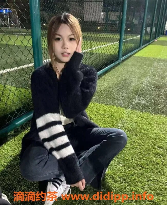 成都楼凤-武侯区欣欣嫩妹，特价6p 10pp