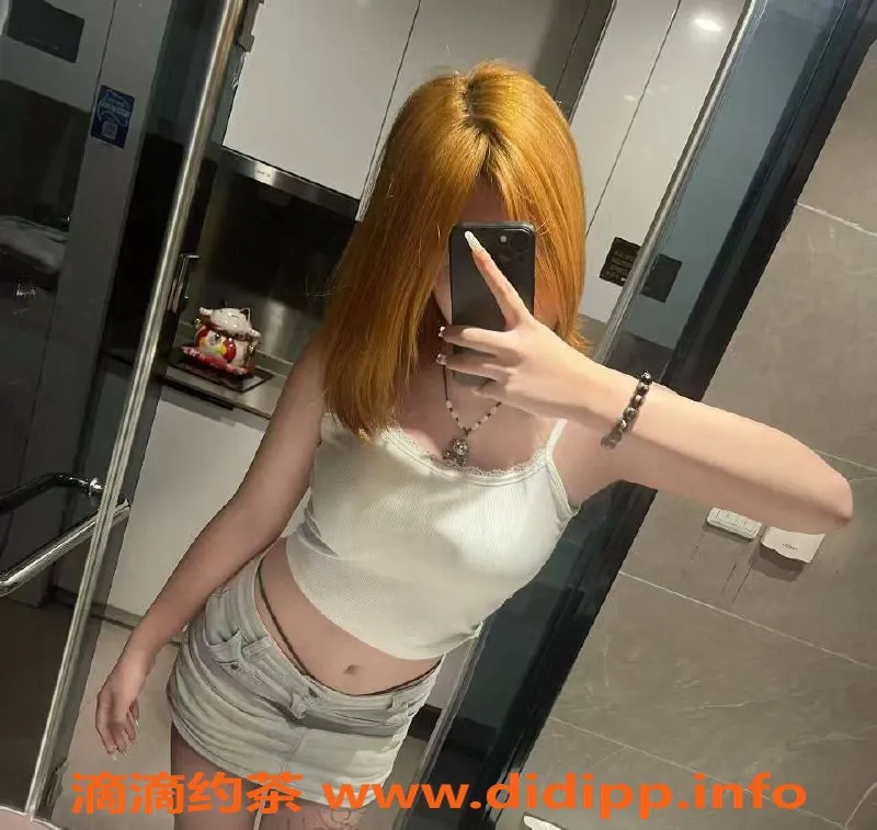 成都楼凤-武侯区欣欣嫩妹，特价6p 10pp