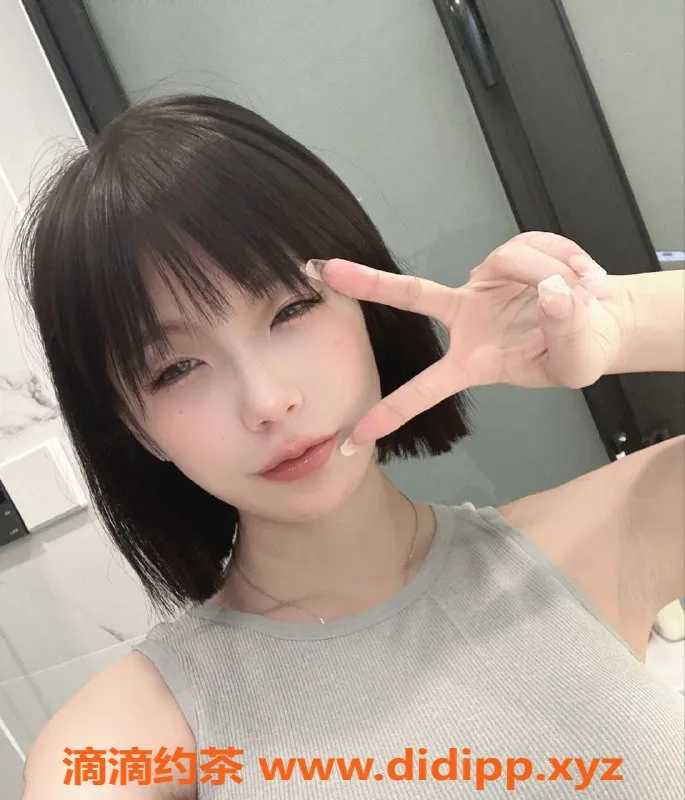 上海楼凤-黄浦艺名梓瑜，168cm，45kg，课费1300p起