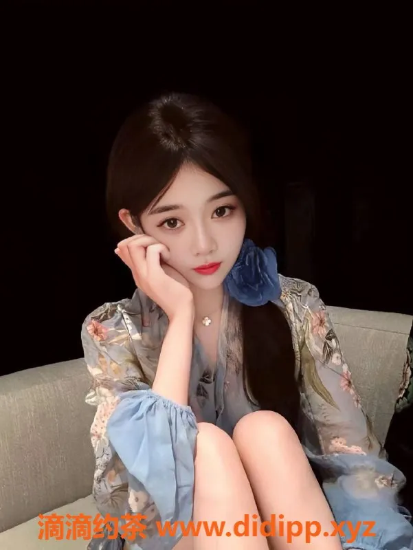 深圳楼凤-南山清纯小女友，完美身材，制服诱惑