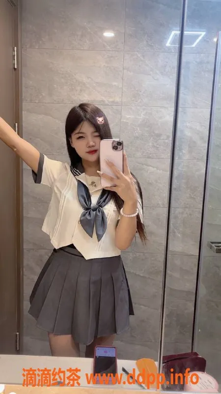 深圳楼凤-宝安区小狐狸御姐，1200起，蛇吻畅享！