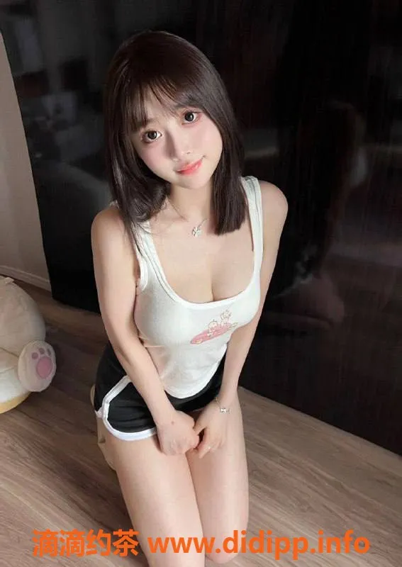 深圳spa会所-深圳龙华95后全裸服务，双飞套餐超值