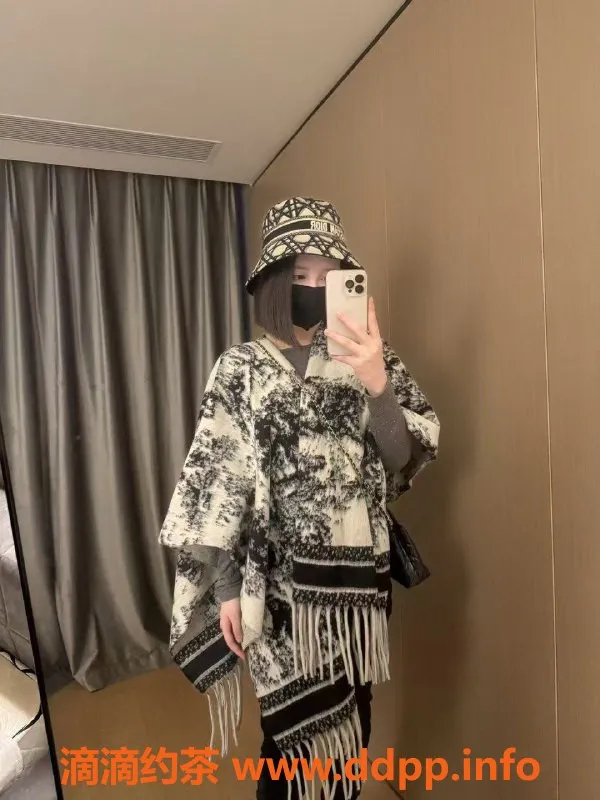 成都楼凤-金融城御姐七七，身材颜值俱佳