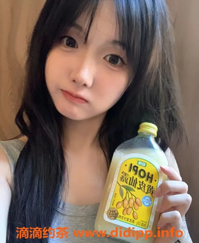 深圳楼凤-深圳龙华小新，嫩妹大胸高颜值，私聊咨询