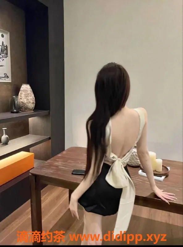 广州楼凤-广州天河傲娇美，1000元享受无套服务