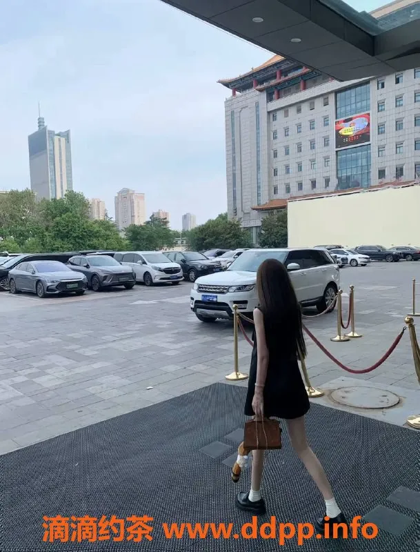 深圳楼凤-宝安琪琪，洛丽塔风格，舌吻体验1200p起