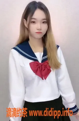 上海楼凤-闵行嫩妹星蔓，165cm 40kg 超值1400元体验！