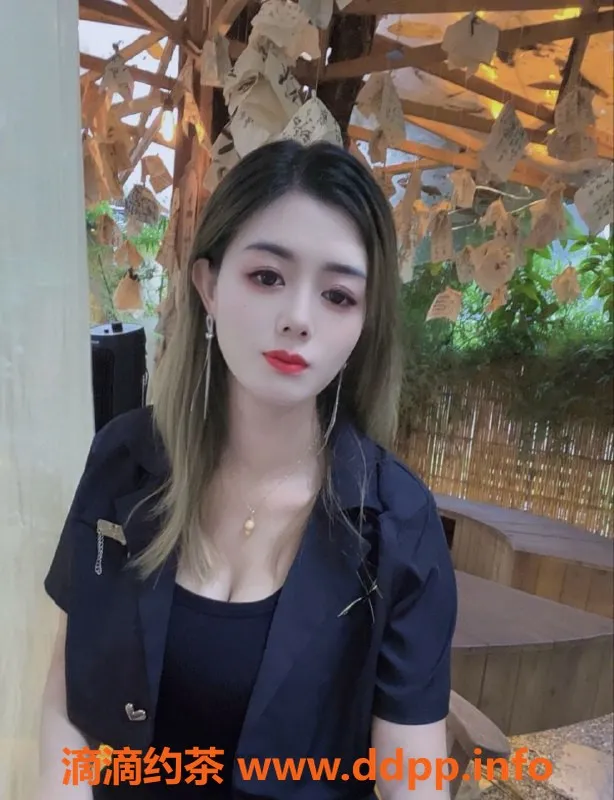 深圳楼凤-深圳樱子，大胸服务，低至600元